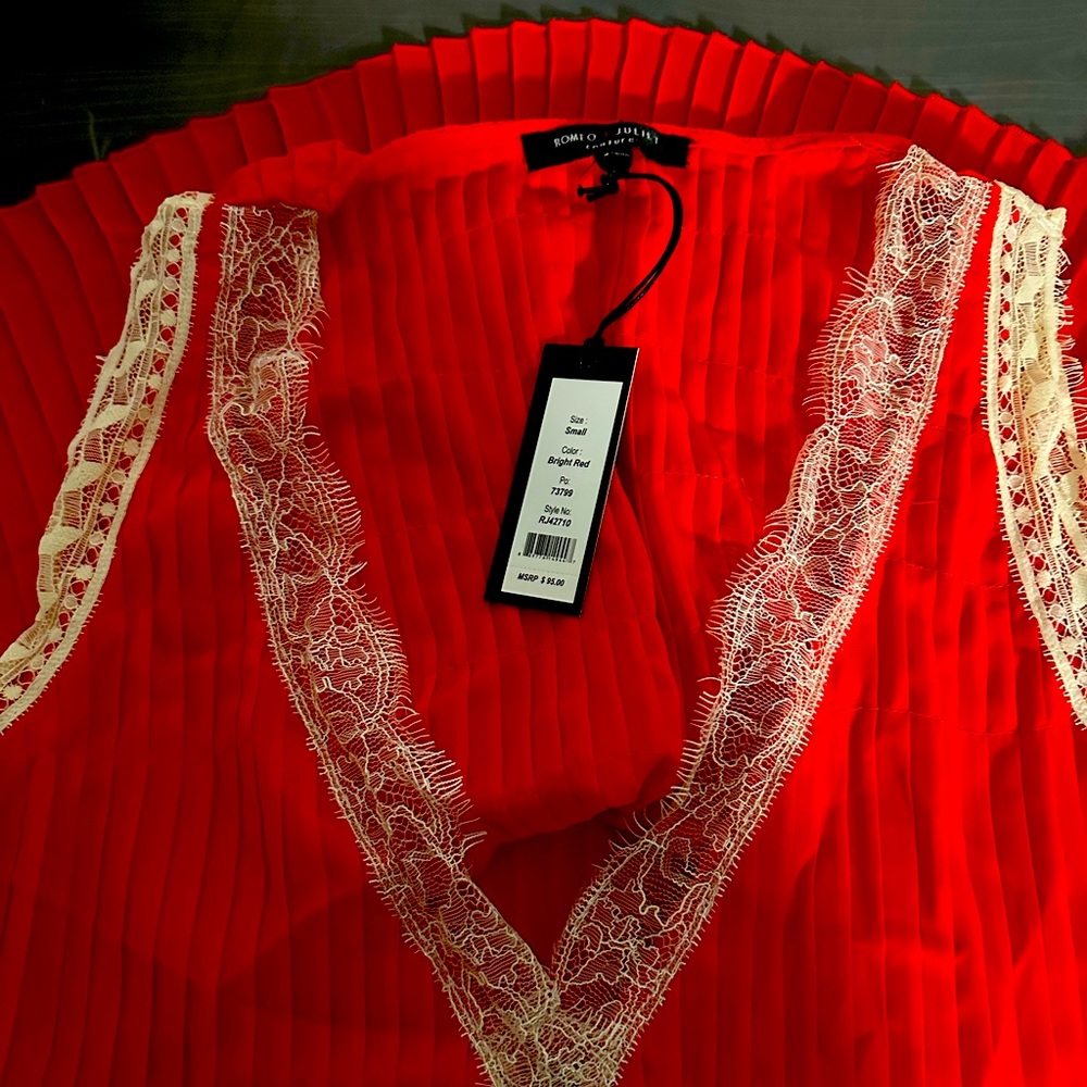 Romeo and Juliet couture size small tank